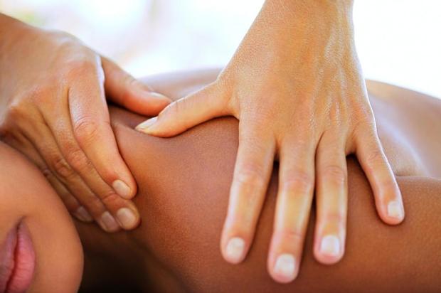 Shiatsu proporciona relaxamento para o corpo e a mente regal chiropratic/Reproducao Shiatsu proporciona relaxamento para o corpo e a mente regal chiropratic/Reproducao