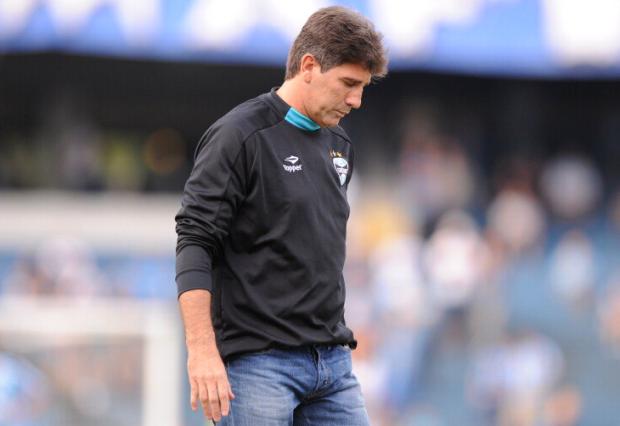 Renato defende grupo do Grêmio, mas reitera necessidade de jogadores "cascudos" Fernando Gomes/Agencia RBS Renato defende grupo do Grêmio, mas reitera necessidade de jogadores "cascudos" Fernando Gomes/Agencia RBS