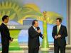 O apresentador Tadeu Schmidt, o governador do Rio de Janeiro Sergio Cabral e Eduardo Paes participaram da cerimônia do sorteio das eliminatórias