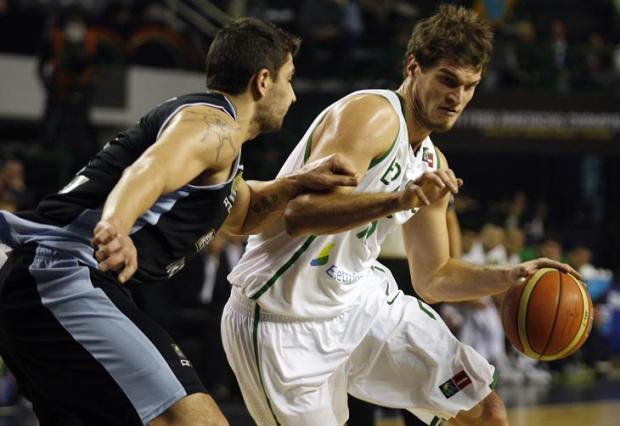 Brasil vence o Uruguai no Pré-Olímpico de basquete Maxi Failla, AFP/clicRBS