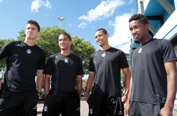 Olho na base: Roth acompanha de perto o desempenho do Grêmio na Laci Ughini  Itamar Aguiar, Divulgação Grêmio  /