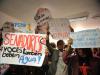 Os alunos também protestaram pelos corredores do Senado
