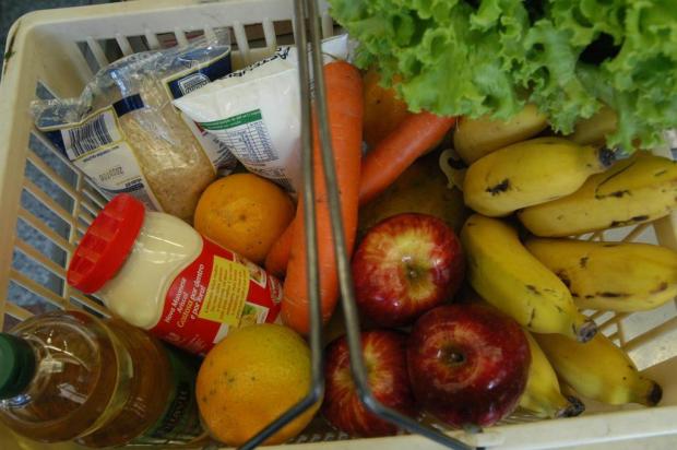 Alimentos, cigarros e educação pressionam inflação no país Marina Chiapinotto/Agencia RBS Alimentos, cigarros e educação pressionam inflação no país Marina Chiapinotto/Agencia RBS