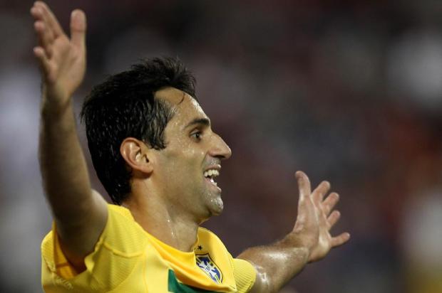 Jonas comemora gols pela Seleção: "Tarefa cumprida" Marwan Naamani, AFP/