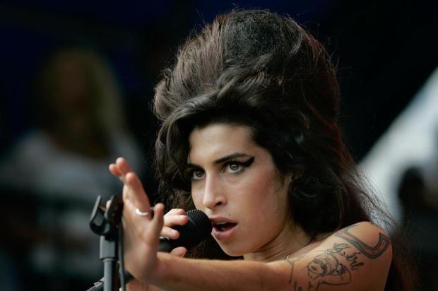 Autópsia de Amy Winehouse pode ser considerada inválida Brian Kersey/AP