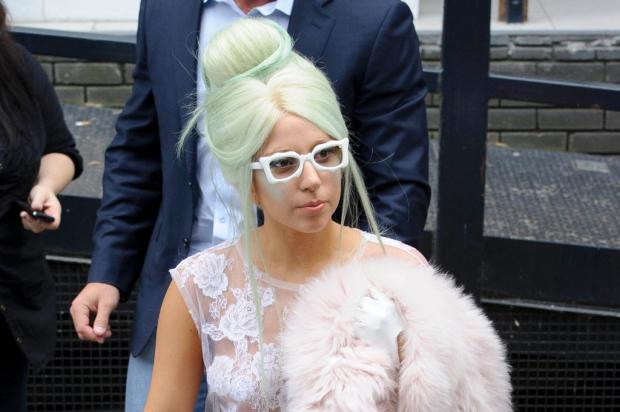 Lady Gaga rompe com diretora de criação que disse se inspirar em Madonna AP/