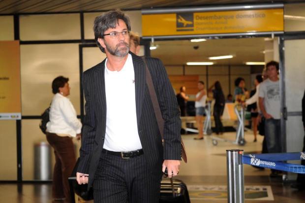 Família confirma acerto do técnico Caio Junior com o Grêmio para 2012 Alvarélio Kurossu/Agencia RBS Família confirma acerto do técnico Caio Junior com o Grêmio para 2012 Alvarélio Kurossu/Agencia RBS