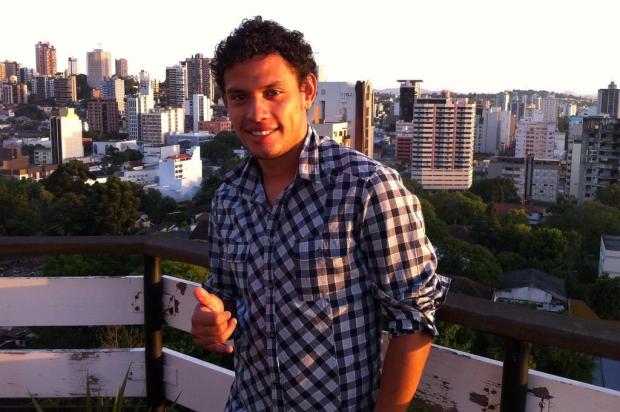 Carlos Eduardo confirma volta ao Brasil e diz que pretende atuar em Porto Alegre Arquivo Pessoal/Divulgação Carlos Eduardo confirma volta ao Brasil e diz que pretende atuar em Porto Alegre Arquivo Pessoal/Divulgação