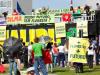 Manifestantes percorreram imediações do Senado protestando contra novo Código Florestal
