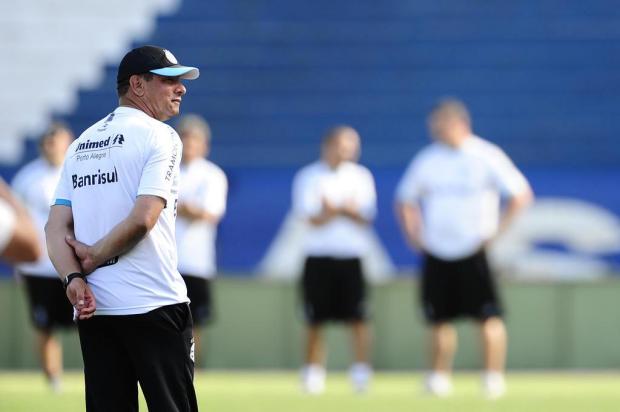 Torcida do Grêmio apoia saída de Roth Diego Vara/Agencia RBS