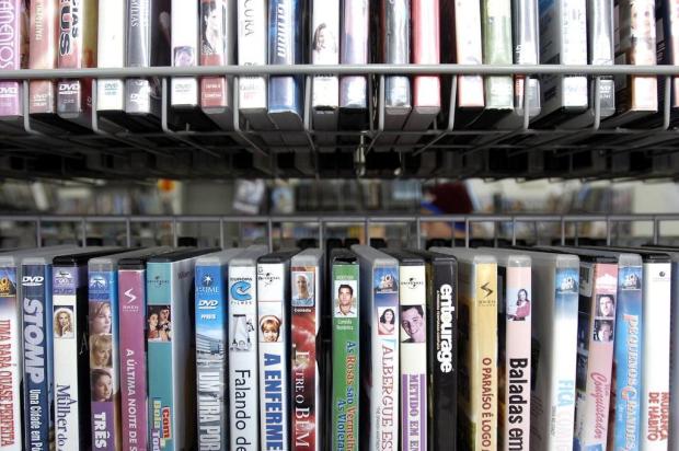 Imunidade tributária a CDs e DVDs é aprovada em primeiro turno pela Câmara Federal Daniela Xu/Agencia RBS Imunidade tributária a CDs e DVDs é aprovada em primeiro turno pela Câmara Federal Daniela Xu/Agencia RBS