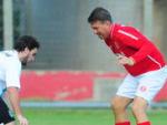 Gre-Nal beneficente reúne estrelas e autoridades na Capital