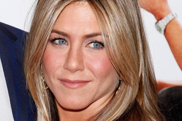 Jennifer Aniston e Dennis Quaid são confirmados em filme com história anterior a "Jackie Brown" AP/ Jennifer Aniston e Dennis Quaid são confirmados em filme com história anterior a "Jackie Brown" AP/