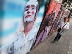Artemosfera - Frequentadores do centro inspiram obra de Carmem Gamba