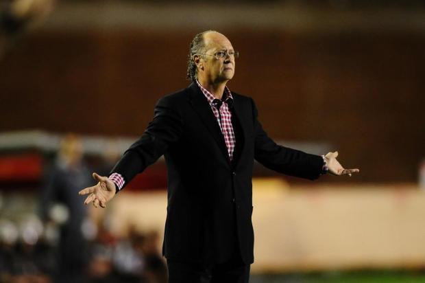 Bahia confirma Paulo Roberto Falcão como novo técnico Diego Vara/Agencia RBS Bahia confirma Paulo Roberto Falcão como novo técnico Diego Vara/Agencia RBS
