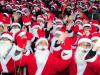 Voluntários vestidos de Papai Noel participaram de evento de caridade em Seu, na Coreia do Sul