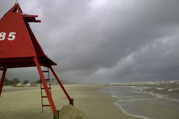 Litoral Norte deve ter chuva desde a manhã deste sábado até a virada do ano Marcelo Rech/