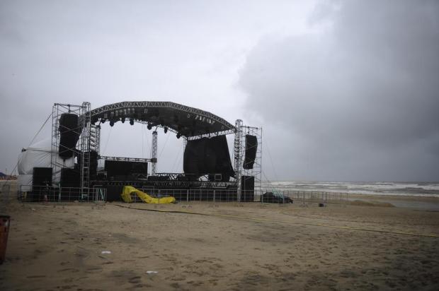 Chuva põe em risco festas de Réveillon no Litoral Norte Ricardo Duarte/Agência RBS