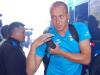 O meia Marquinhos, no desembarque no Hotel Dall'onder