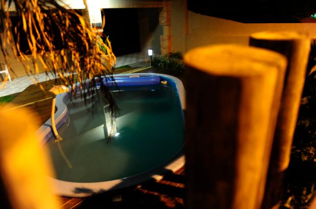 Criança entra no pátio de vizinho e se afoga em piscina no Litoral Norte Lauro Alves/