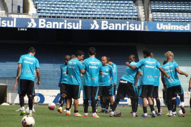 Com dores musculares, Moreno fica novamente de fora do treino do Grêmio Isadora Neumann/AgênciaRBS Com dores musculares, Moreno fica novamente de fora do treino do Grêmio Isadora Neumann/AgênciaRBS