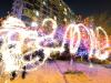 As celebrações tiveram início no domingo, com desfiles coloridos e fogos de artifício.