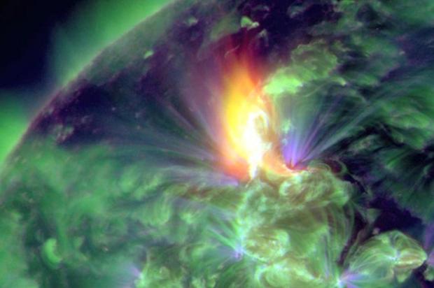 Tempestade magnética solar chega à Terra e pode afetar comunicações via satélite AFP/NASA/SDO