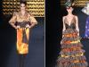 A inspiração cigana de André Lima resultou em vestidos longos de babados com tecidos diferentes intercalados. Kimonos também apareceram no mix de etnias do estilista, que fechou esta edição da SPFW  