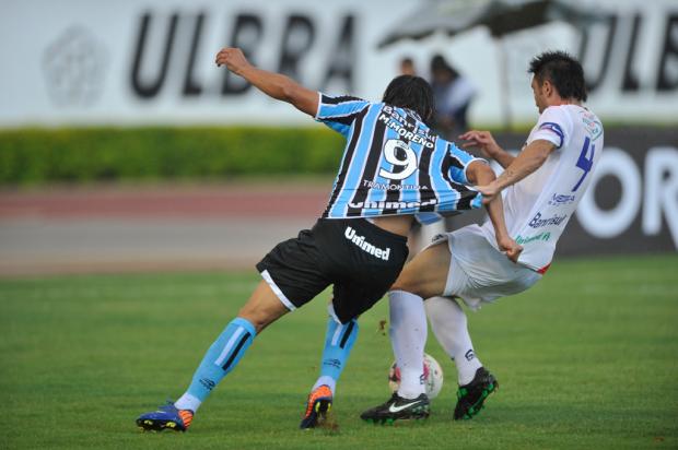 Kleber e Moreno destacam entrosamento da dupla após vitória do Grêmio Mateus Bruxel, Agência RBS/ Kleber e Moreno destacam entrosamento da dupla após vitória do Grêmio Mateus Bruxel, Agência RBS/
