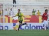 Depois do primeiro gol, o Cerâmica ampliou o placar para 2 a 0