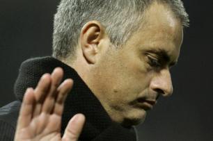 Espanhóis apontam ida de Mourinho para o Manchester City Antonio Callani/AP Espanhóis apontam ida de Mourinho para o Manchester City Antonio Callani/AP