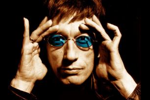Robin Gibb diz que está se recuperando de problemas de saúde Divulgação/robingibb.com Robin Gibb diz que está se recuperando de problemas de saúde Divulgação/robingibb.com