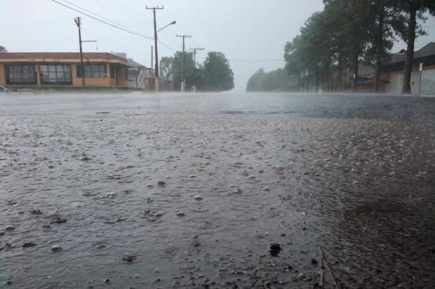 Pancadas de chuva atingem o noroeste do Estado Deise Froelich/Agencia RBS