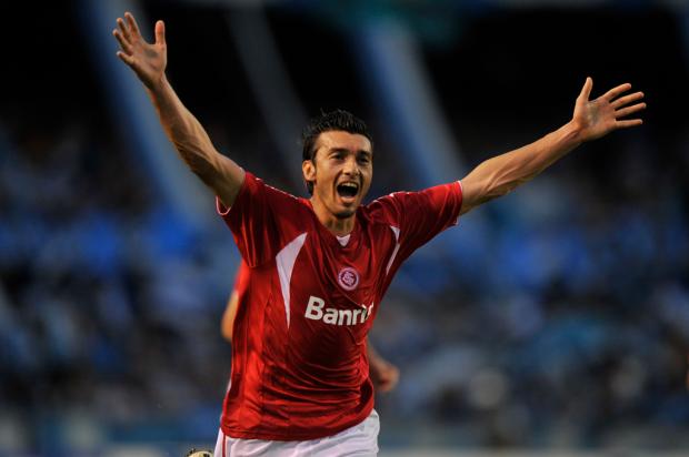 Jornal argentino destaca estreia de Dátolo e gol no Gre-Nal Marcelo Oliveira/ Jornal argentino destaca estreia de Dátolo e gol no Gre-Nal Marcelo Oliveira/