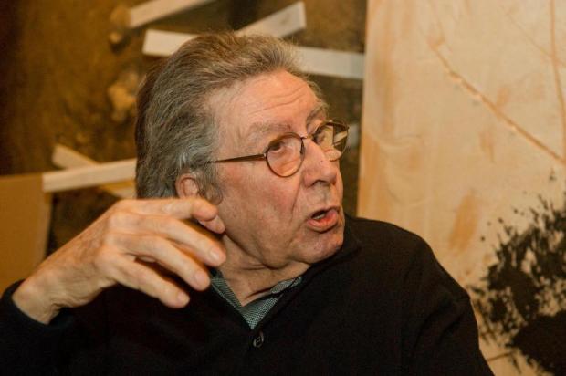 Morre em Barcelona o artista catalão Antoni Tàpies Amadalvarez/Wikicommons