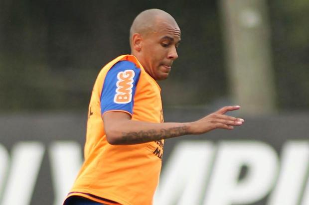 Alex Silva espera receber atrasados do Flamengo para fechar com o Inter Maurício Val/Vipcomm