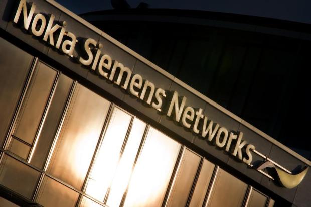 Nokia eliminará 4 mil empregos na Finlândia, México e Hungria até o fim de 2012 Peter Kneffel/AFP Nokia eliminará 4 mil empregos na Finlândia, México e Hungria até o fim de 2012 Peter Kneffel/AFP
