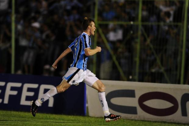 Herói da virada sobre o Ypiranga, Grolli destaca evolução do Grêmio Ricardo Duarte/Agencia RBS