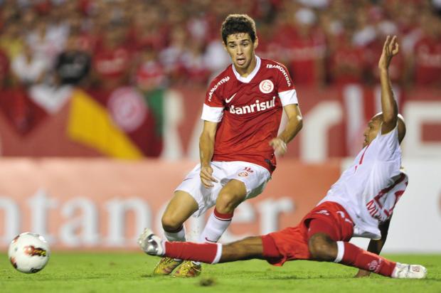 "Inter enfrentará o Caxias com time titular", afirma Luís Anápio Gomes Diego Vara/ "Inter enfrentará o Caxias com time titular", afirma Luís Anápio Gomes Diego Vara/