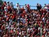 Torcida colorada também compareceu ao Estádio Centenário