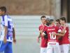 Jogadores comemoram gol de Dagoberto, marcado no primeiro tempo