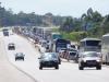 A viatura da Polícia Rodoviária Federal (PRF), que tem autorização para andar pelo acostamento, levou cerca de 50 minutos para chegar de Tubarão a Laguna