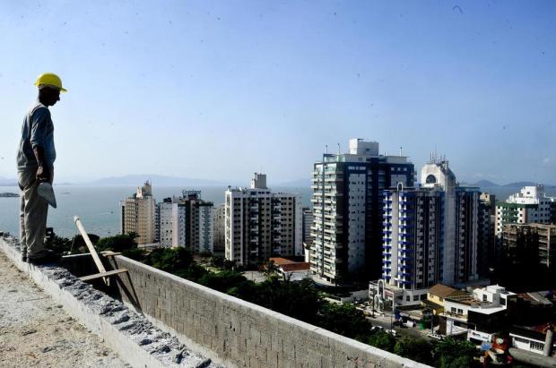 Crédito imobiliário soma R$ 82,7 bilhões em 2012, aponta Abecip Jessé Giotti/Agencia RBS Crédito imobiliário soma R$ 82,7 bilhões em 2012, aponta Abecip Jessé Giotti/Agencia RBS