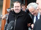 Fundador do site Megaupload é libertado sob fiança Michael Bradley/AFP