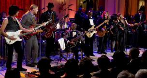 Obama participa de noite de blues com Mick Jagger e B.B. King na Casa Branca JIM WATSON/AFP