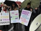 Gregos vão às ruas para protestar contra novos cortes Louisa Gouliamaki/AFP