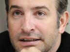 Jean Dujardin, astro de "O Artista", está com bronquite DAMIEN MEYER/AFP Jean Dujardin, astro de "O Artista", está com bronquite DAMIEN MEYER/AFP