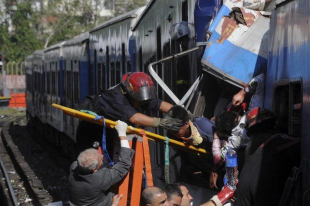 Sobe para 600 o número de feridos em acidente ferroviário na Argentina Leonardo Zavattaro/AP