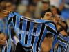 Gremistas acompanham o clássico no Estádio Beira-Rio