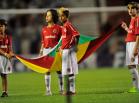 Crianças entram em campo para o Gre-Nal 391